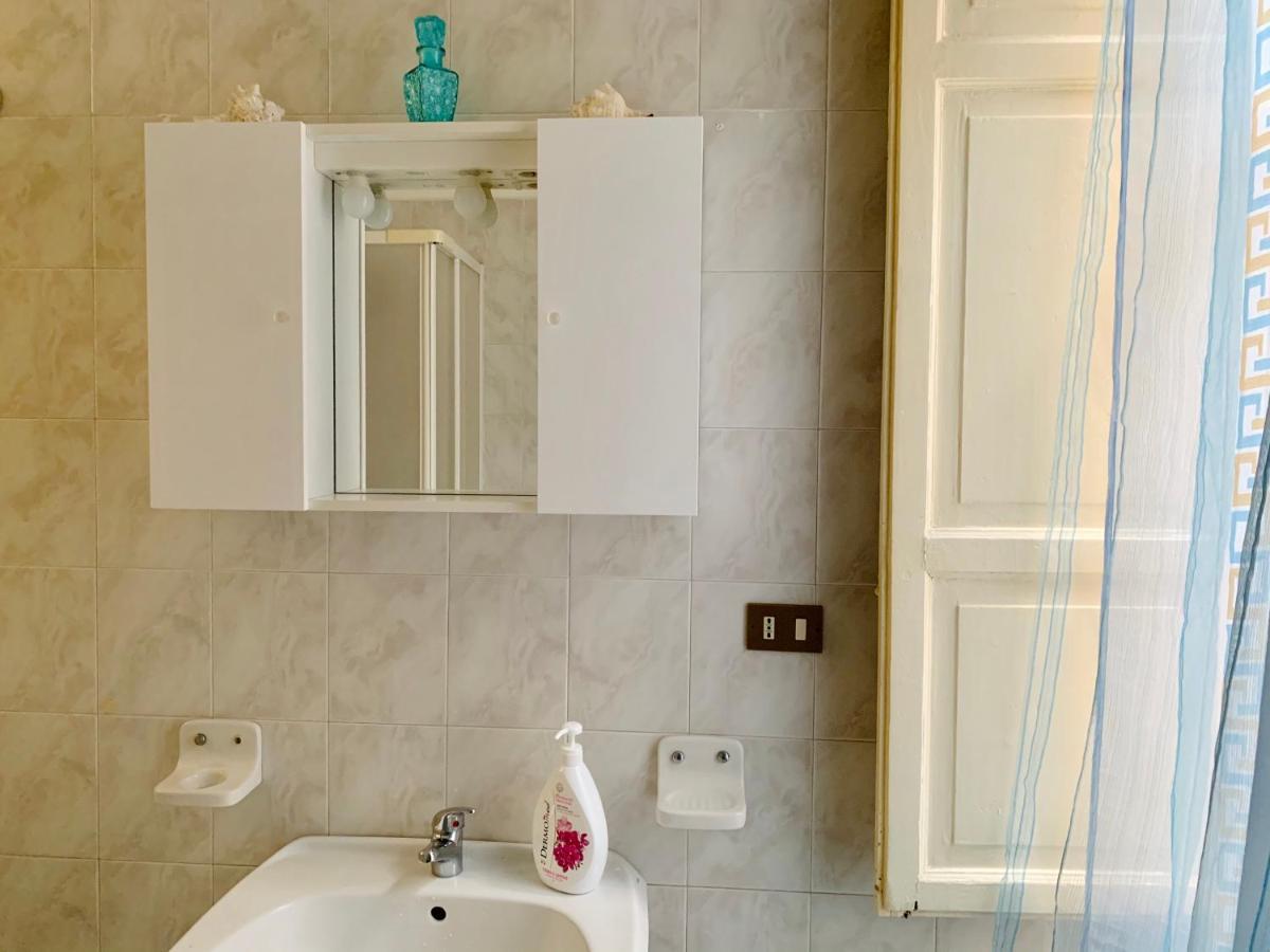 Monfenera Apartment 2 Palermo Bagian luar foto